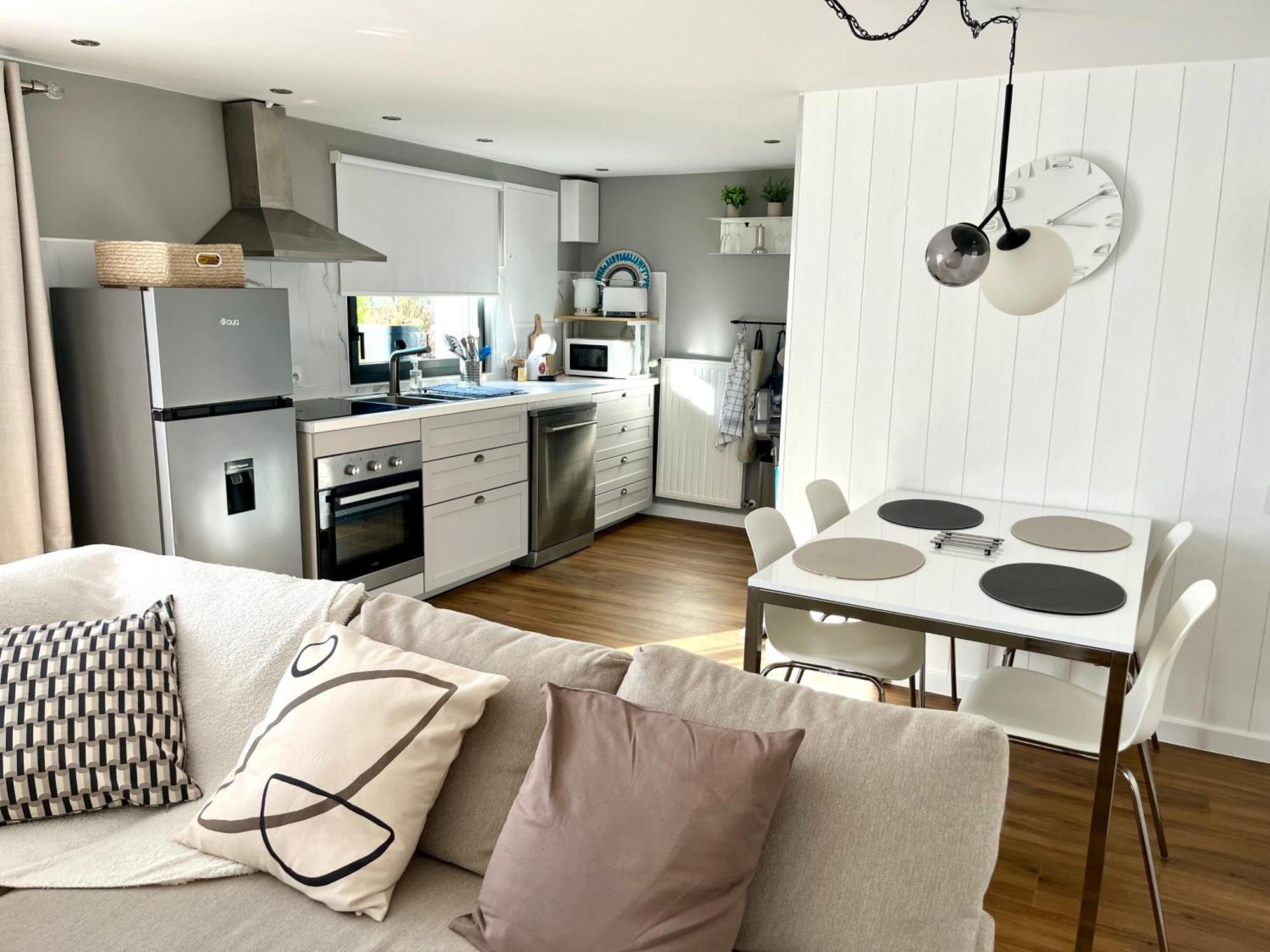 Joli T2 3* 40 M2 Avec Parking Et Terrasse * Aix-les-Bains
