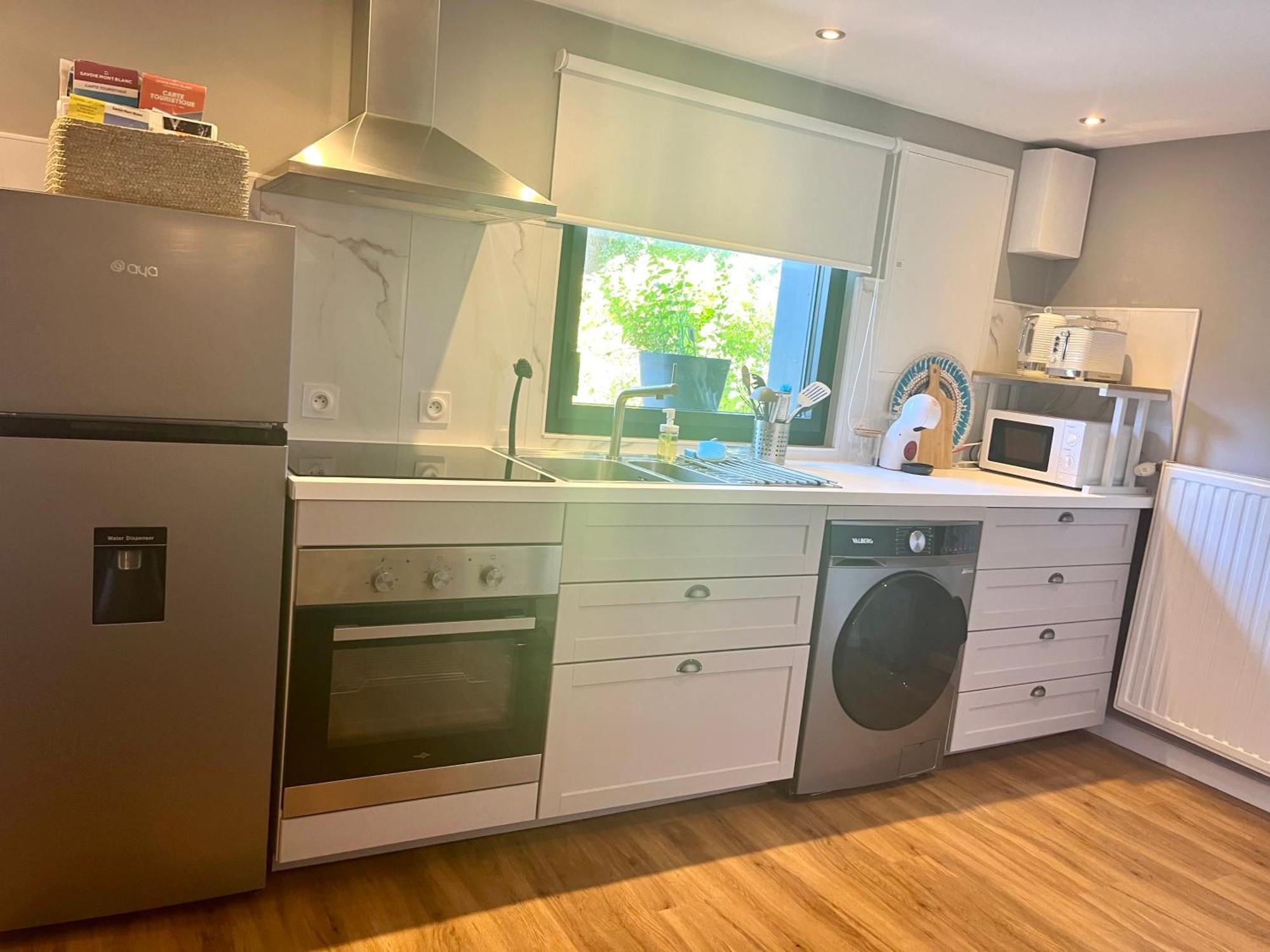 Joli T2 3* 40 M2 Avec Parking Et Terrasse Apartment Aix-les-Bains